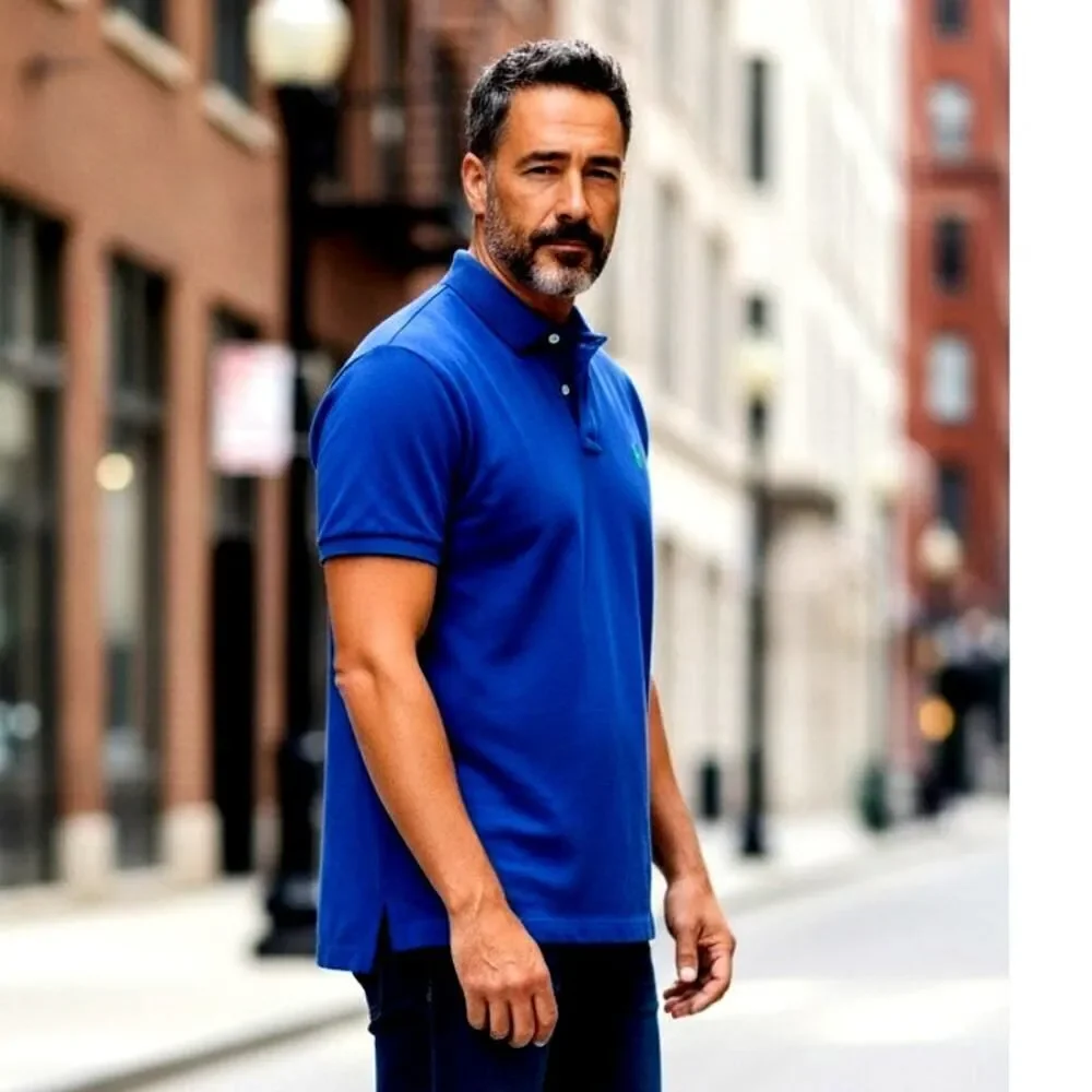 Classic POLO Ralph Lauren Men's Dark Blue 3 Button Polo Shirt - Size L